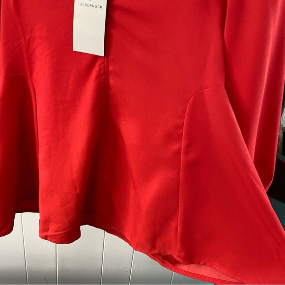 NWT Tuckernuck Pomander Place Red Hollis Top Blouse Pinkish Flowy Polyester New - Picture 7 of 13